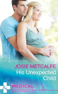 Josie Metcalfe His Unexpected Child обложка книги