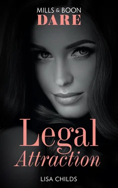 Lisa Childs Legal Attraction обложка книги