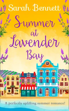 Sarah Bennett Summer at Lavender Bay обложка книги