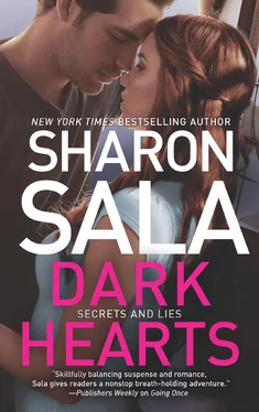 Sharon Sala Dark Hearts обложка книги