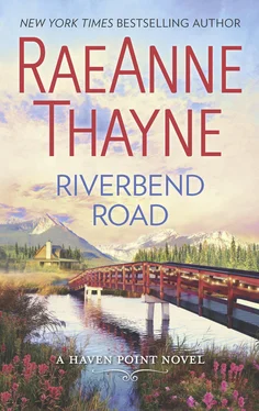 RaeAnne Thayne Riverbend Road обложка книги