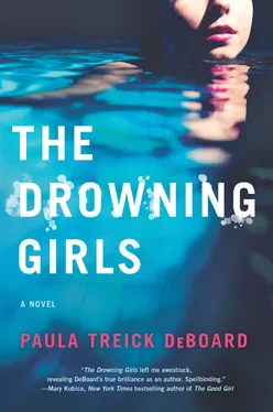 Paula Treick DeBoard The Drowning Girls обложка книги