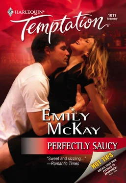 Emily McKay Perfectly Saucy обложка книги