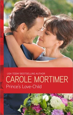 Carole Mortimer Prince's Love-Child обложка книги