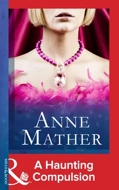 Anne Mather A Haunting Compulsion обложка книги