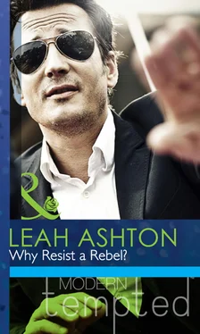 Leah Ashton Why Resist a Rebel? обложка книги