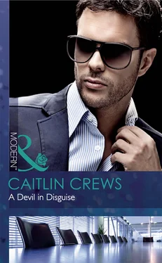 Caitlin Crews A Devil in Disguise обложка книги