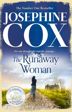 Josephine Cox The Runaway Woman обложка книги