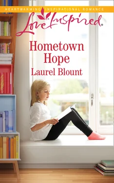 Laurel Blount Hometown Hope обложка книги