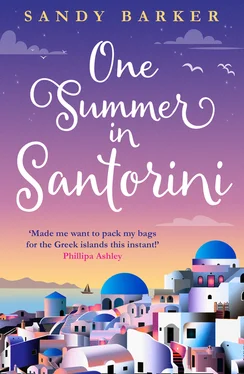 Sandy Barker One Summer in Santorini обложка книги