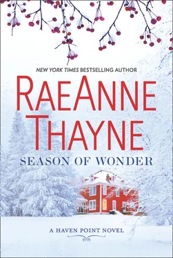 RaeAnne Thayne Season Of Wonder обложка книги