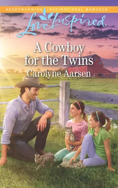 Carolyne Aarsen A Cowboy For The Twins обложка книги