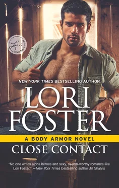 Lori Foster Close Contact обложка книги