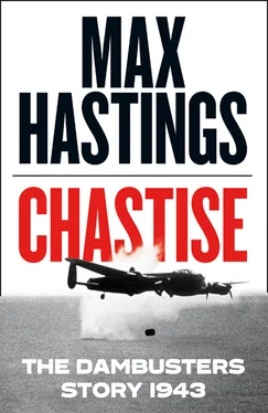 Max Hastings Chastise обложка книги