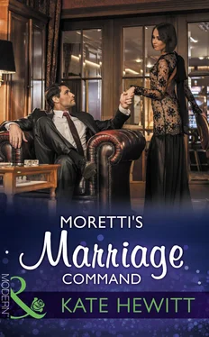 Kate Hewitt Moretti's Marriage Command обложка книги