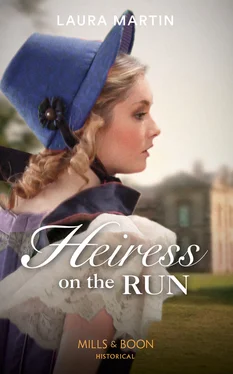 Laura Martin Heiress On The Run обложка книги