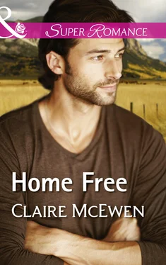 Claire McEwen Home Free обложка книги