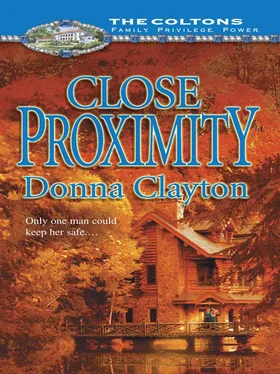 Donna Clayton Close Proximity обложка книги