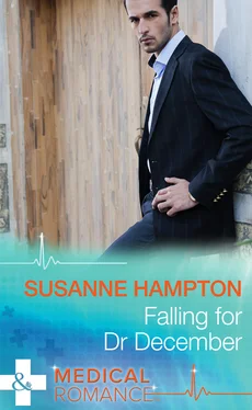 Susanne Hampton Falling for Dr December обложка книги