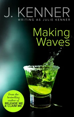 Julie Kenner Making Waves обложка книги