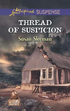 Susan Sleeman Thread of Suspicion обложка книги