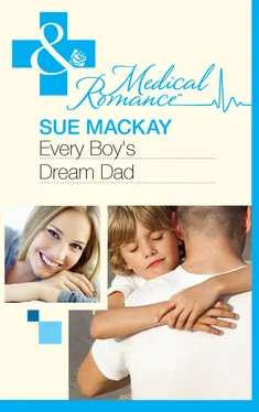 Sue MacKay Every Boy's Dream Dad обложка книги