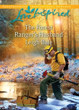 Leigh Bale The Forest Ranger's Husband обложка книги