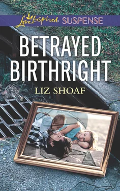 Liz Shoaf Betrayed Birthright обложка книги