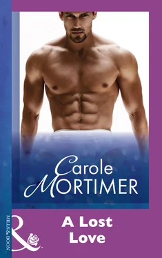 Carole Mortimer A Lost Love обложка книги