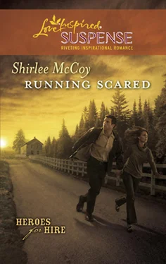 Shirlee McCoy Running Scared обложка книги