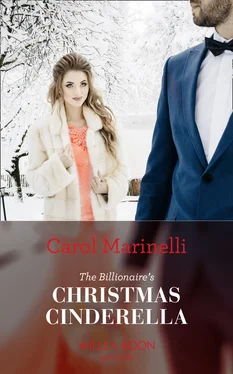 Carol Marinelli The Billionaire's Christmas Cinderella обложка книги