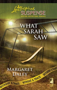 Margaret Daley What Sarah Saw обложка книги