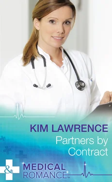 Kim Lawrence Partners By Contract обложка книги