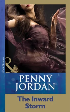Penny Jordan The Inward Storm обложка книги