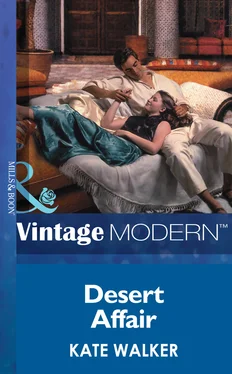 Kate Walker Desert Affair обложка книги