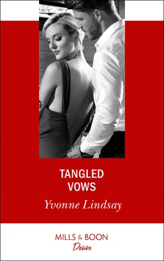 Yvonne Lindsay Tangled Vows обложка книги