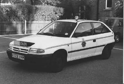 This is a Hertfordshire Vauxhall Astra Mk3 just like the one I started my - фото 4