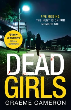 Graeme Cameron Dead Girls обложка книги