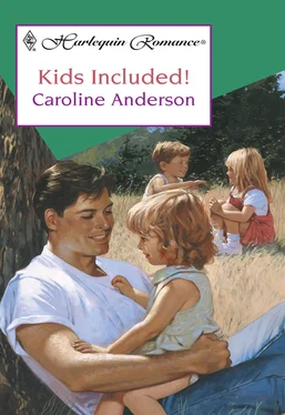 Caroline Anderson Kids Included обложка книги
