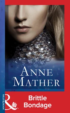 Anne Mather Brittle Bondage обложка книги