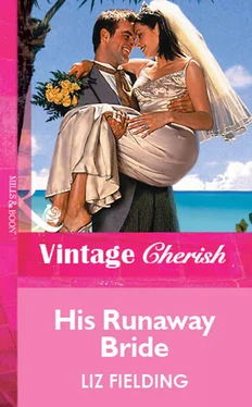 Liz Fielding His Runaway Bride обложка книги