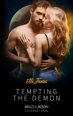 Elle James Tempting the Demon обложка книги