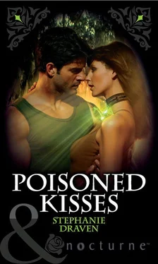 Stephanie Draven Poisoned Kisses обложка книги