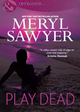 Meryl Sawyer Play Dead обложка книги