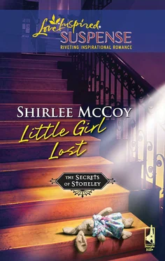 Shirlee McCoy Little Girl Lost обложка книги