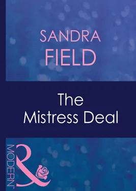 Sandra Field The Mistress Deal обложка книги