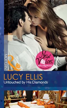 Lucy Ellis Untouched by His Diamonds обложка книги