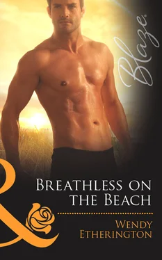 Wendy Etherington Breathless on the Beach обложка книги