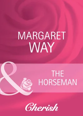 Margaret Way The Horseman обложка книги