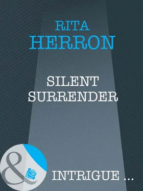 Rita Herron Silent Surrender обложка книги